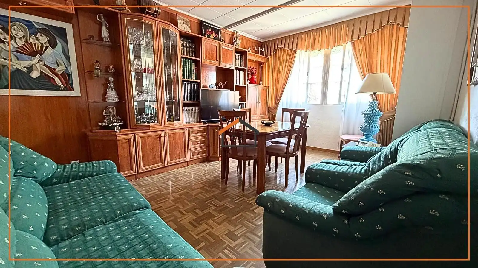 Wohnzimmer von Wohnung zum Verkauf in Madrid mit Klimaanlage, Heizung und Parkett