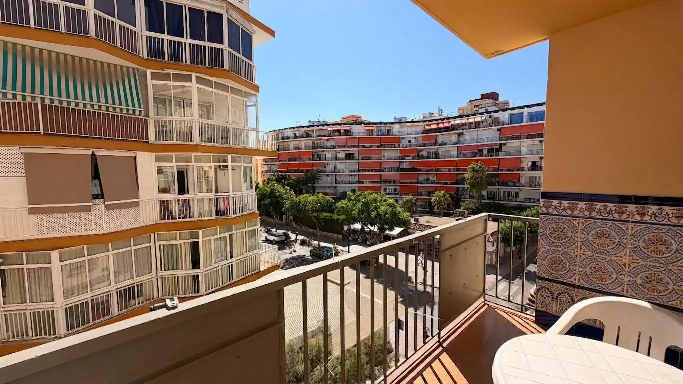 Vista exterior de Pis en venda en Fuengirola amb Terrassa, Traster i Moblat