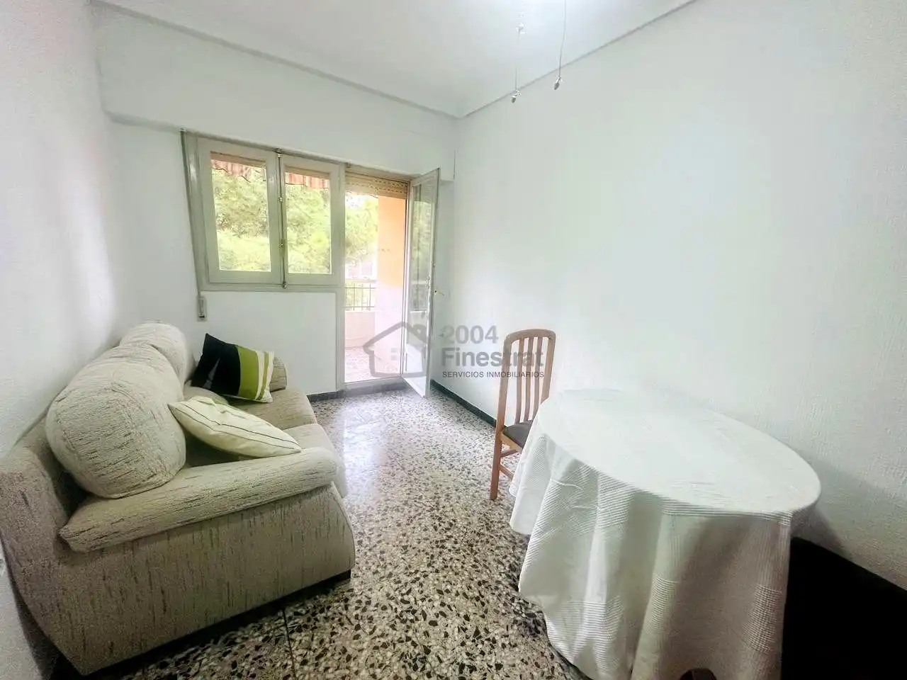 Sala d'estar de Pis en venda en Elda amb Terrassa i Moblat