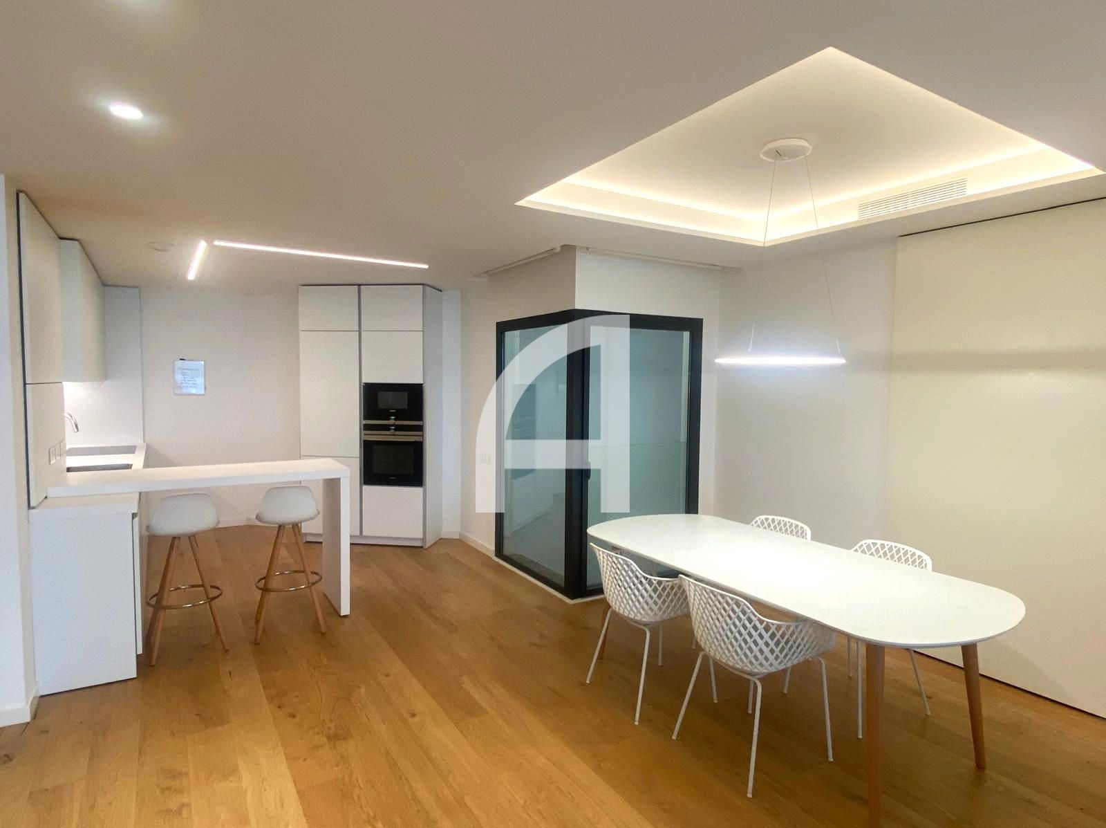 Dining room of Flat to rent in Girona Capital  with Air Conditioner, Heating and Terrace