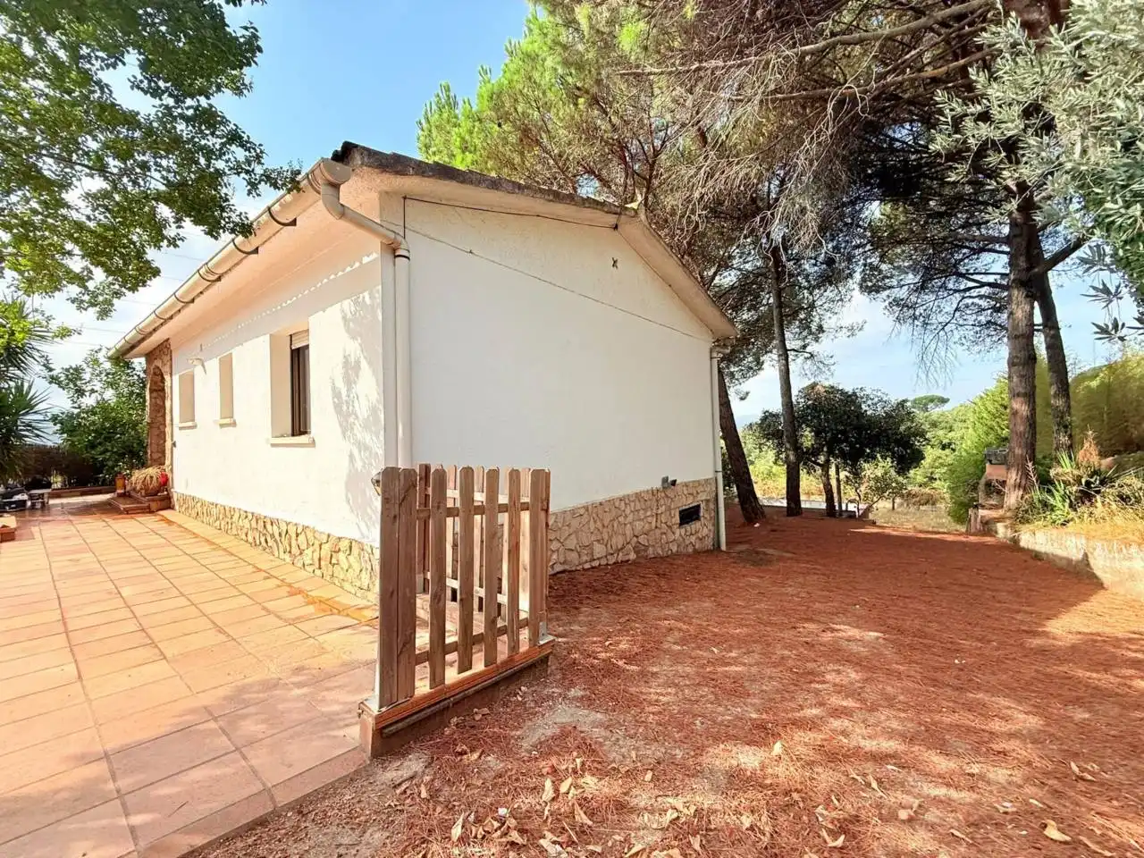 Vista exterior de Casa o xalet en venda en Riells i Viabrea amb Jardí privat i Terrassa