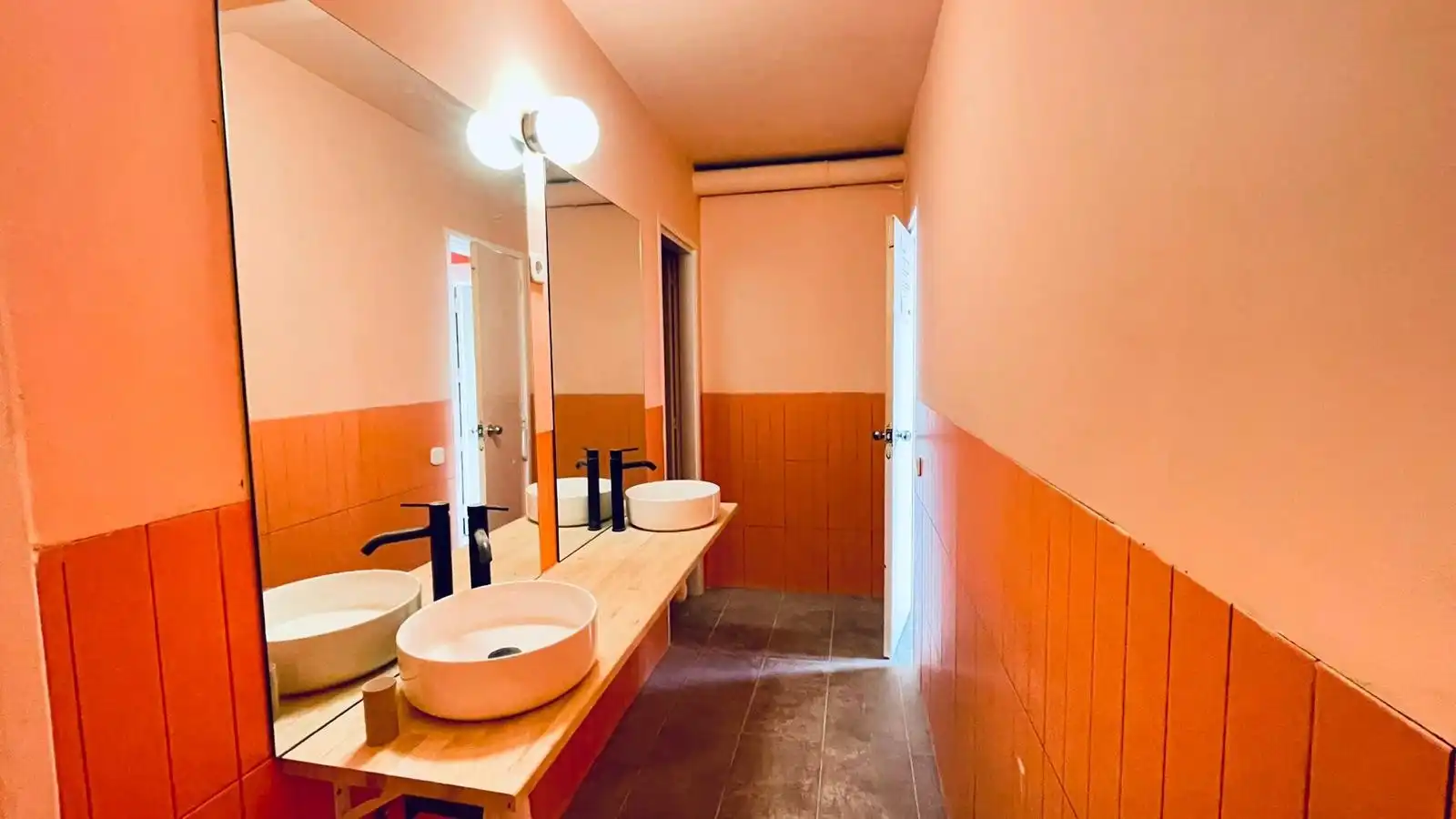 Local comercial de lloguer a Eixample, imagen 34