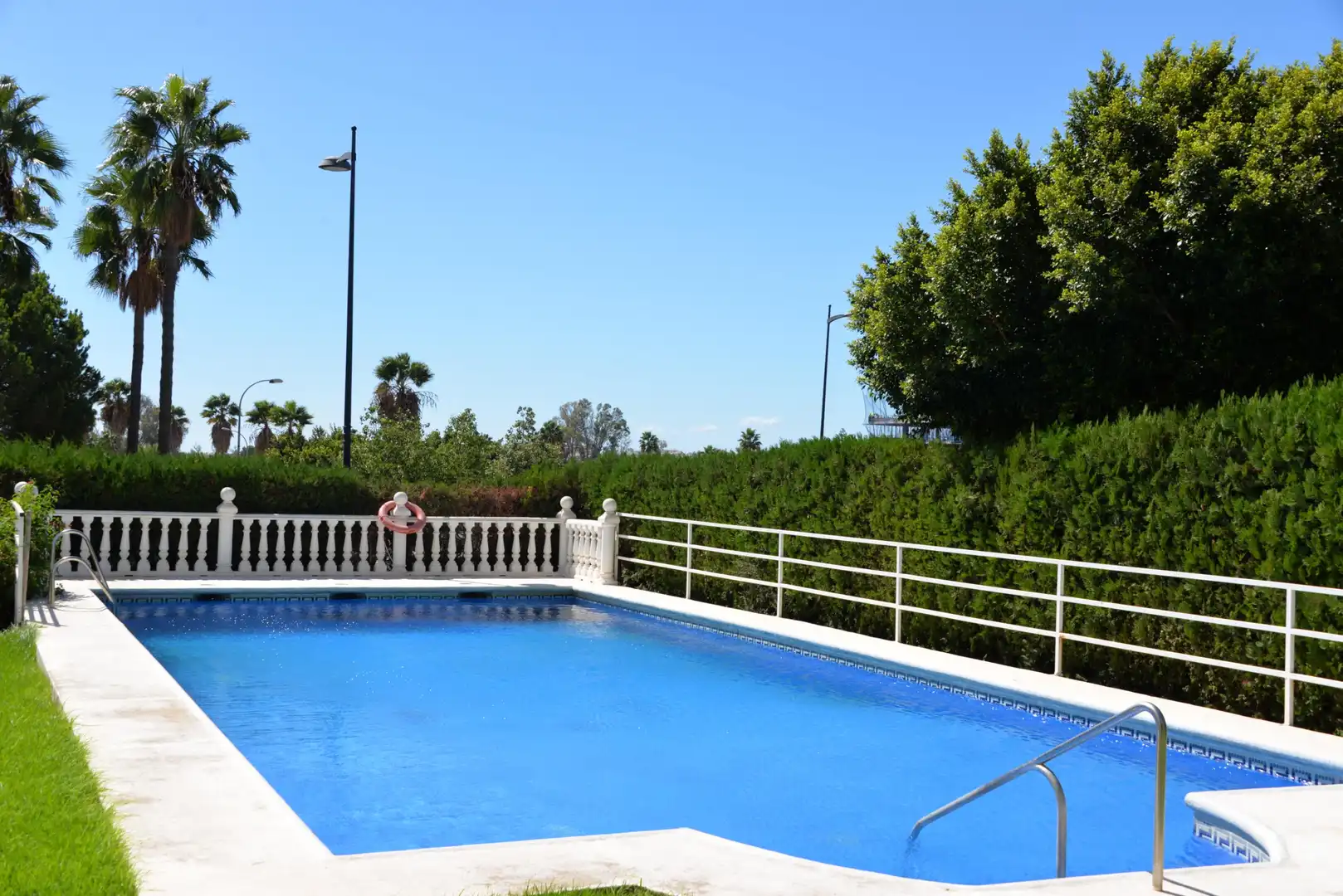 Piscina de Apartamento en venta en Marbella con Aire acondicionado, Jardín privado y Terraza