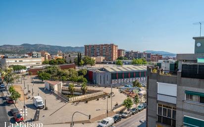 Exterior view of Flat for sale in Badalona  with Air Conditioner, Heating and Balcony