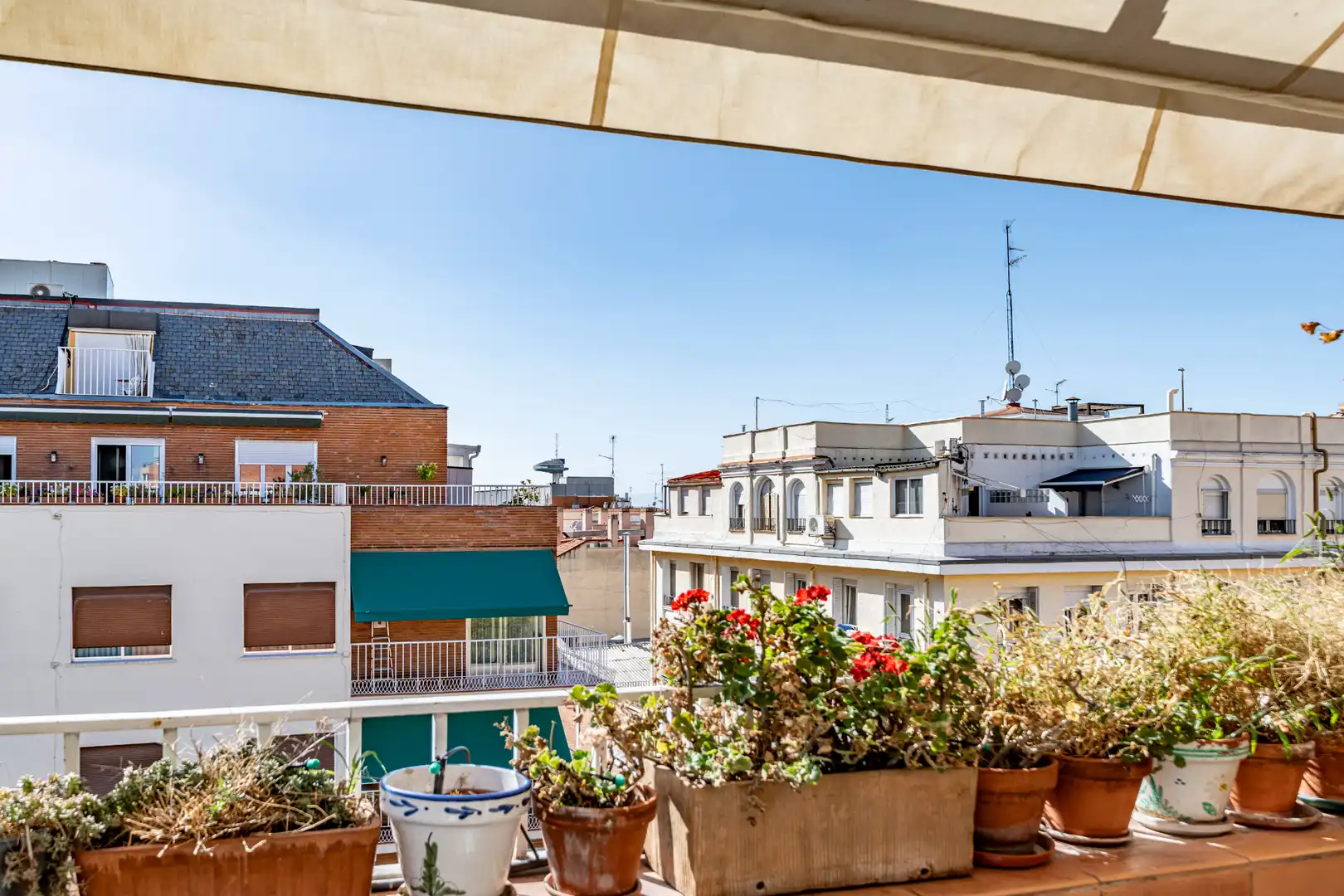Penthouse with lift for sale in Calle de Guzmán el Bueno 38, imagen 7