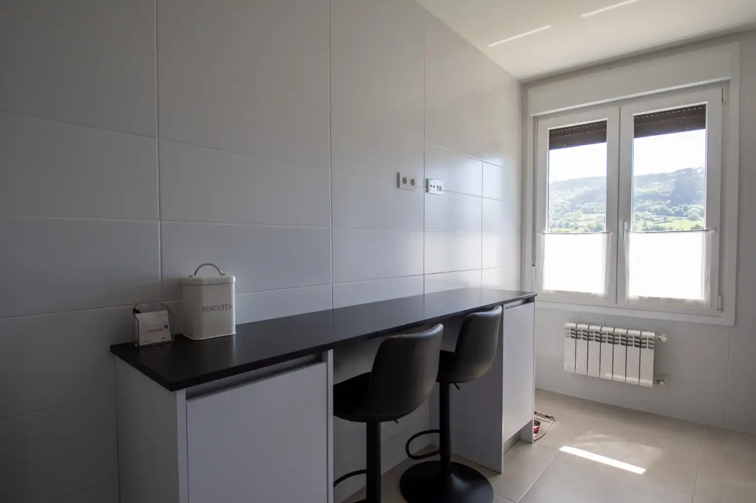 Cuina de Pis en venda en Villaviciosa amb Calefacció, Parquet i Terrassa