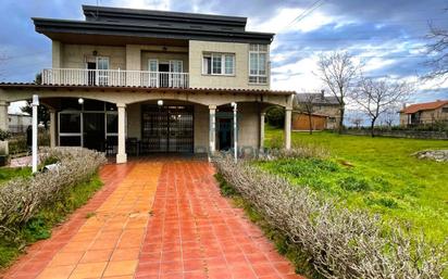 Exterior view of House or chalet for sale in San Cibrao das Viñas  with Heating, Private garden and Terrace