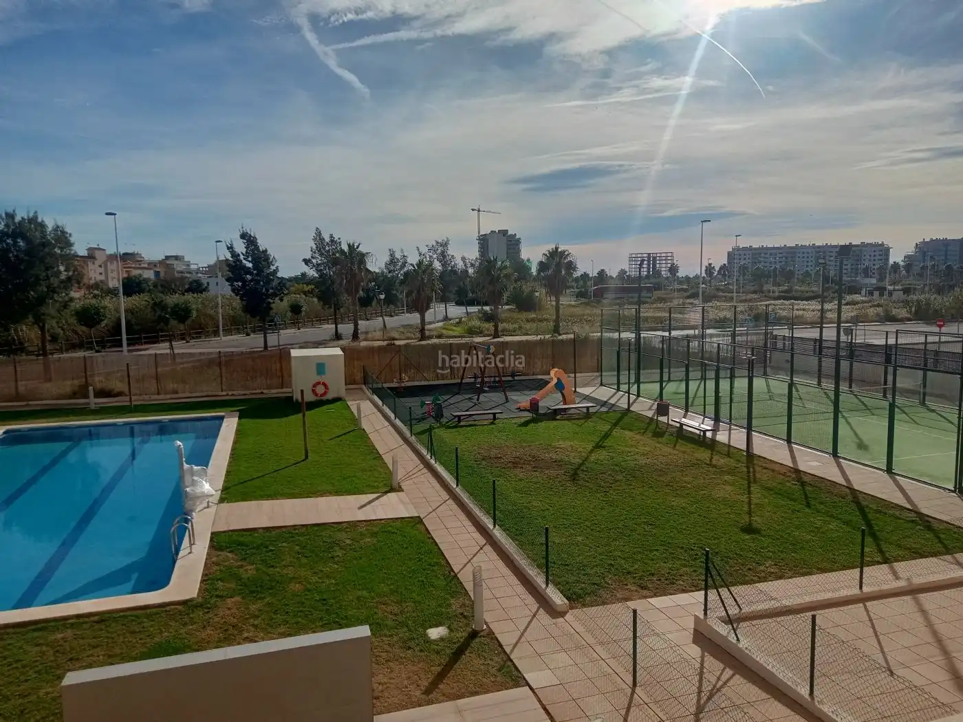 Apartamento con piscina en alquiler en Avinguda de la Generalitat 18, imagen 2