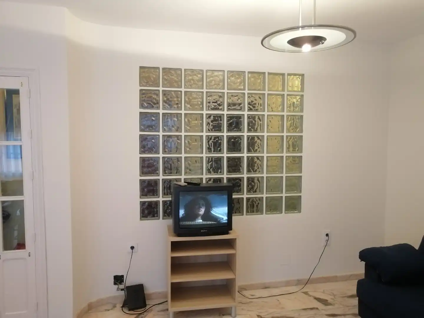 Living room of Flat for sale in Sevilla  with Air Conditioner, Furnished and Oven