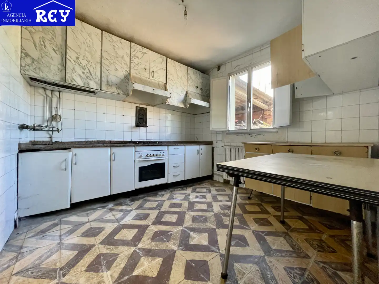 Cocina de Casa o chalet en venta en Santiago de Compostela  con Calefacción, Jardín privado y Trastero