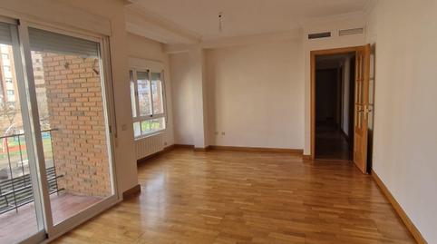 Photo 4 of Flat to rent in Santa Marina, Badajoz Capital