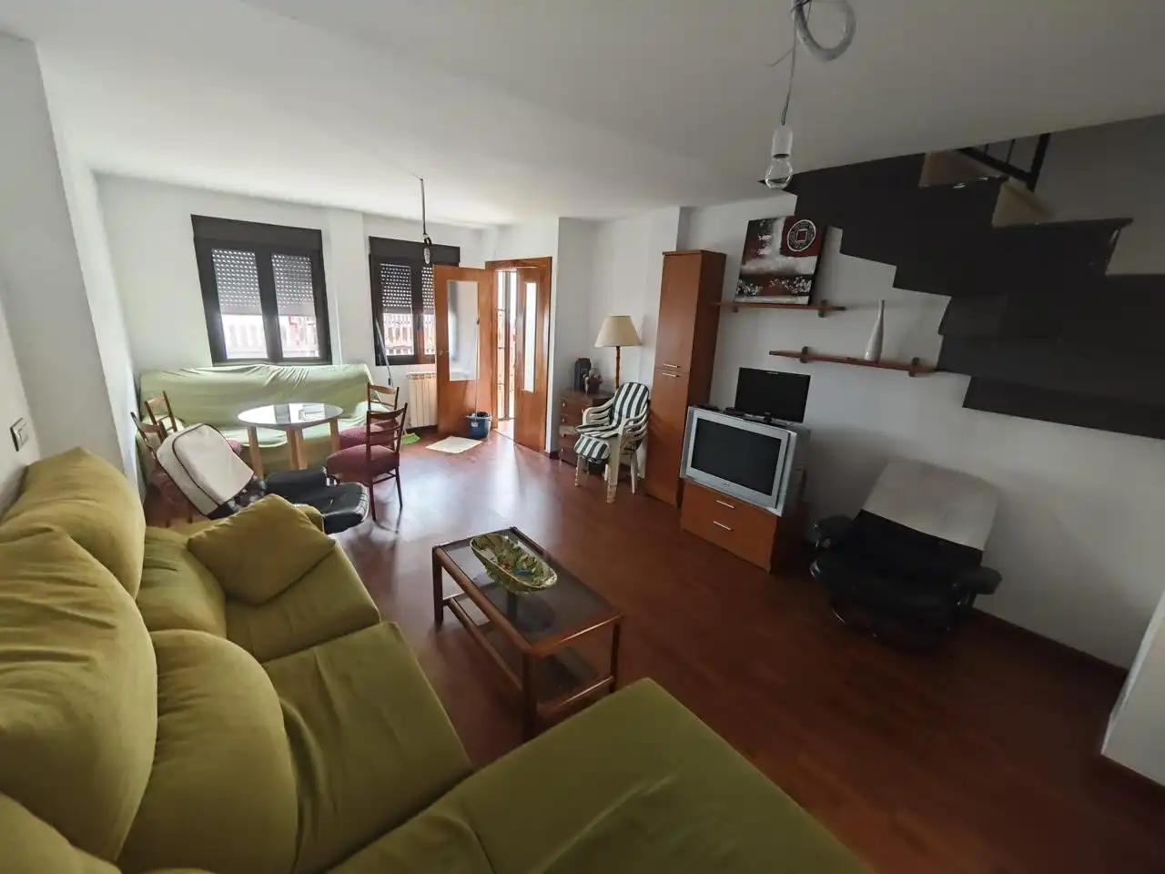 Sala d'estar de Casa adosada en venda en Motilleja amb Calefacció, Terrassa i Moblat