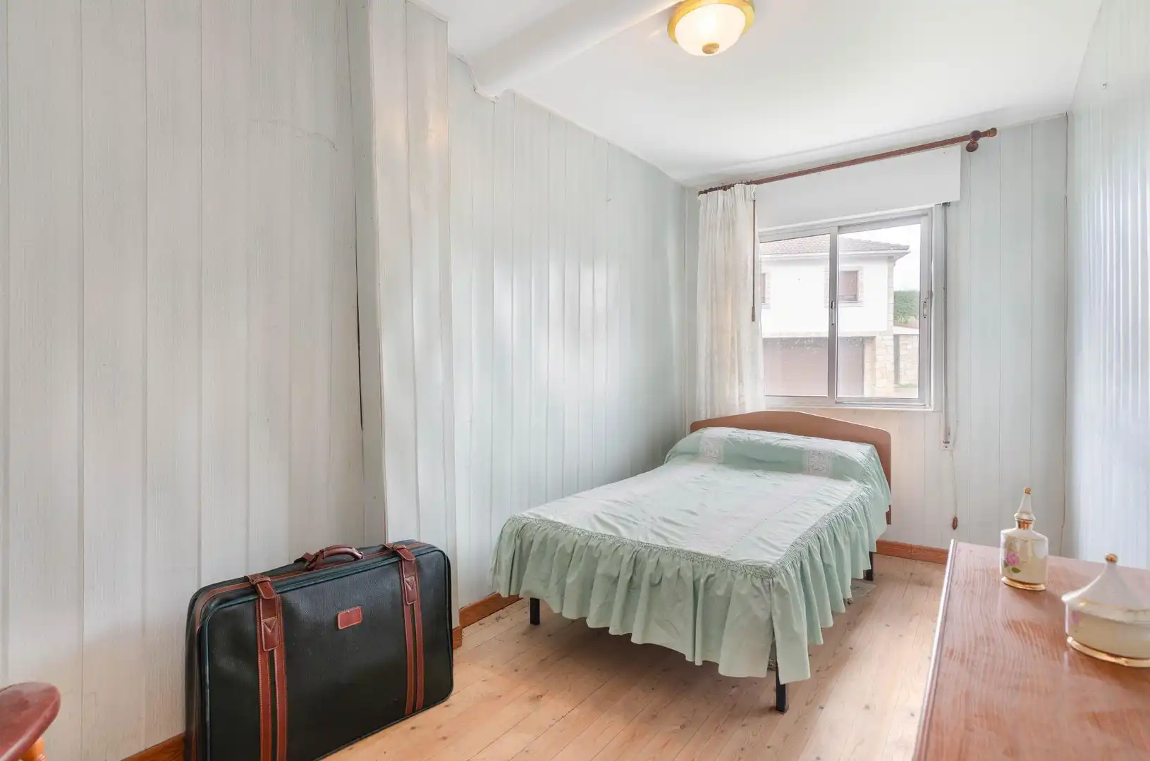 Schlafzimmer von Einfamilien-Reihenhaus zum Verkauf in Langreo