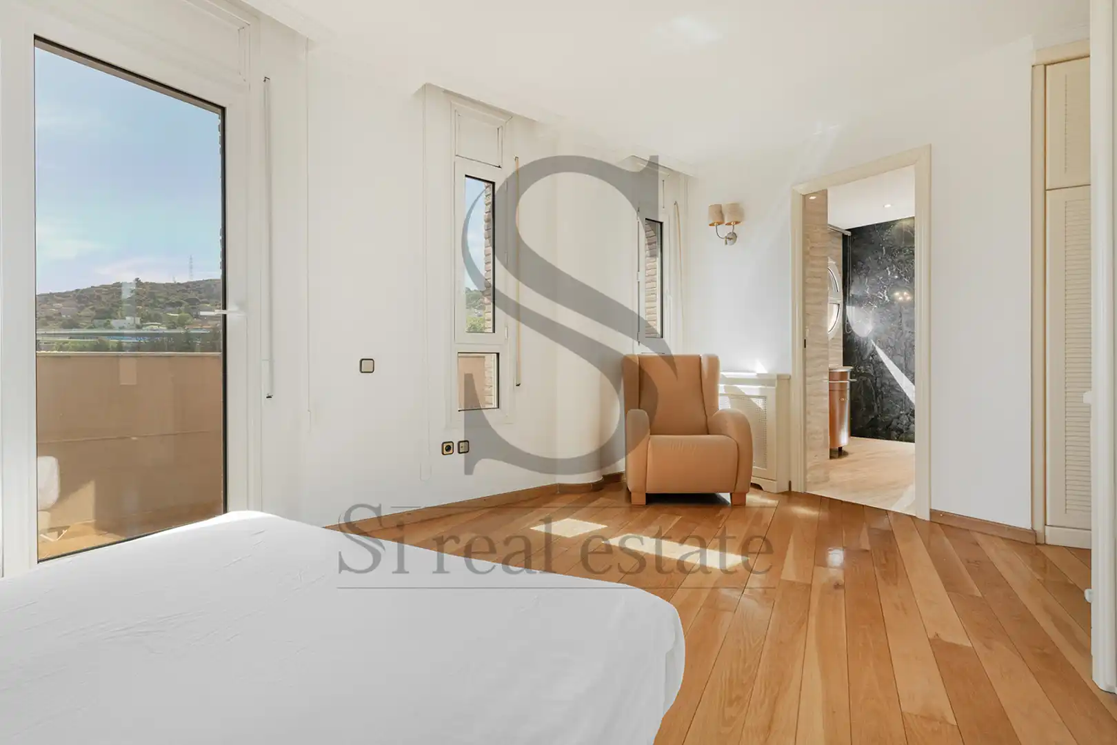 Dormitori de Dúplex en venda en Barcelona amb Aire condicionat, Calefacció i Parquet