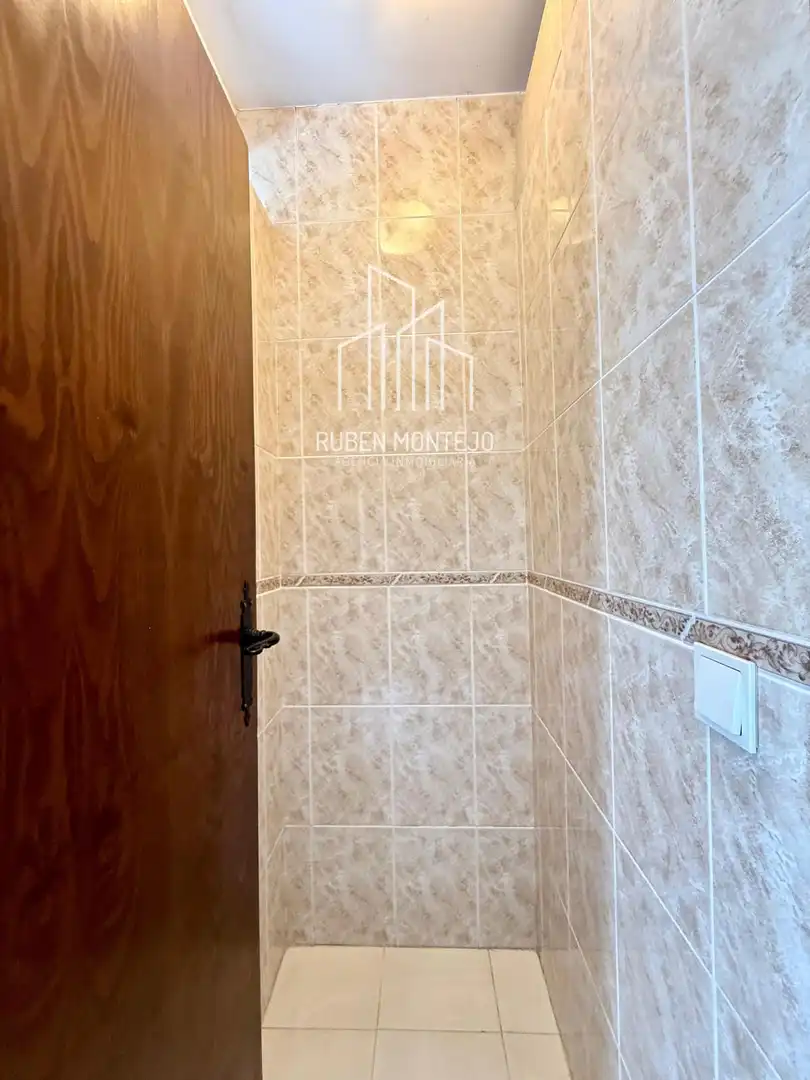 Baño de Local en venta en Robliza de Cojos con Terraza
