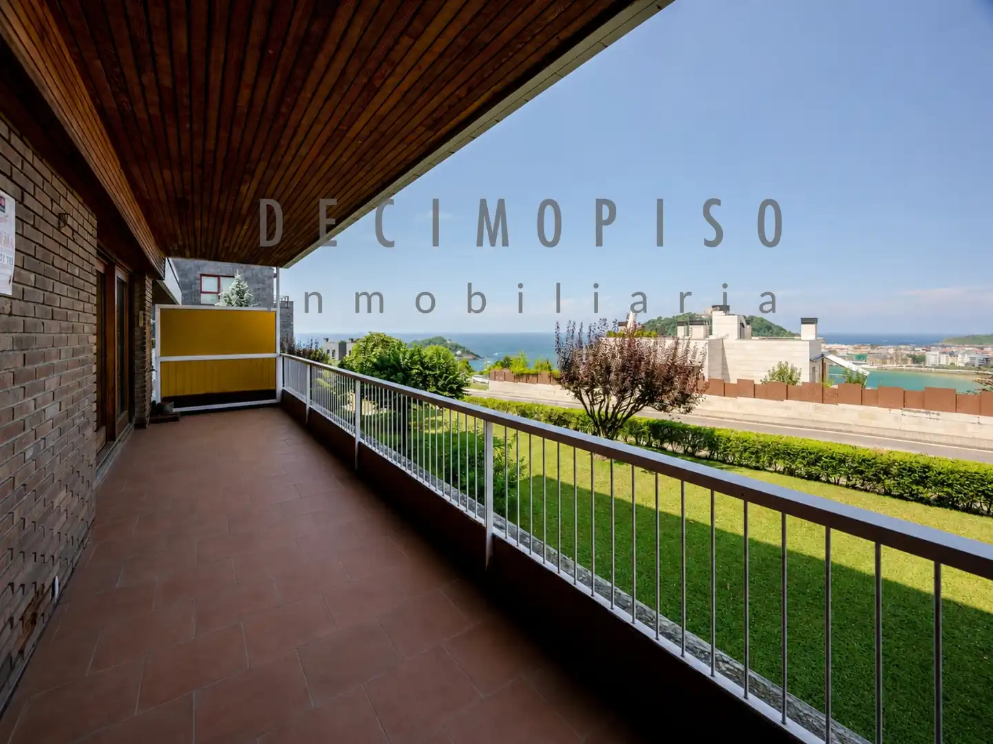 Terrassa de Dúplex en venda en Donostia - San Sebastián  amb Calefacció, Terrassa i Traster