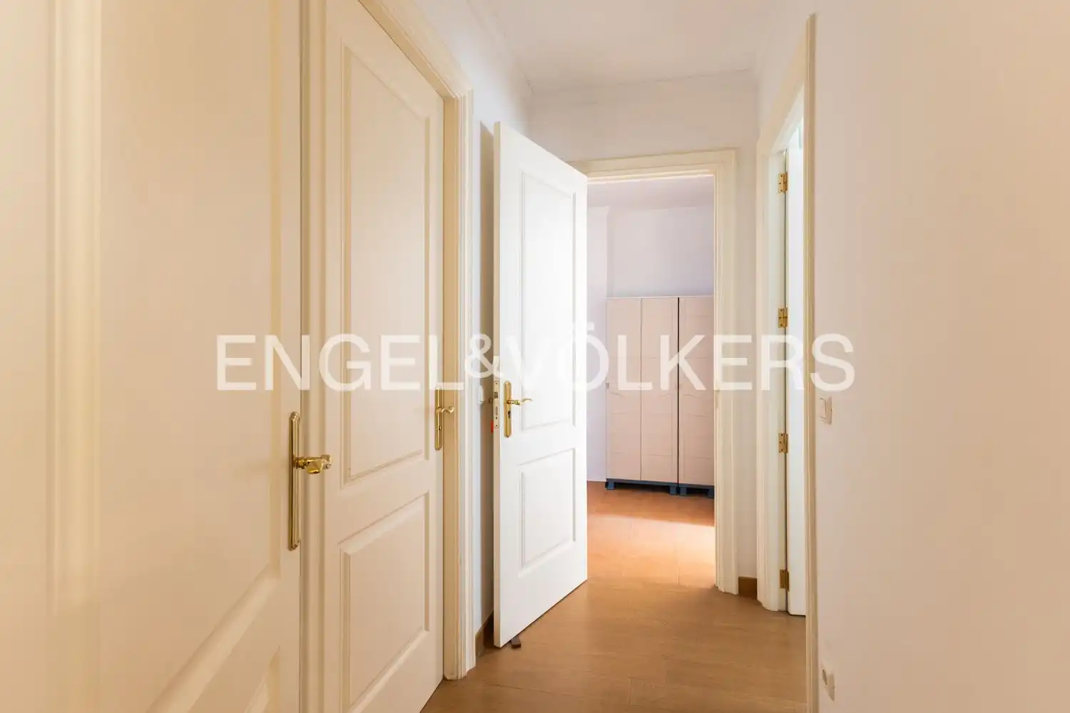 Houses for sale in Faura  with Air Conditioner, Heating and Private garden