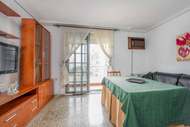 Piso en Venta en  CIUDAD DE CHIVA en Parque Alcosa