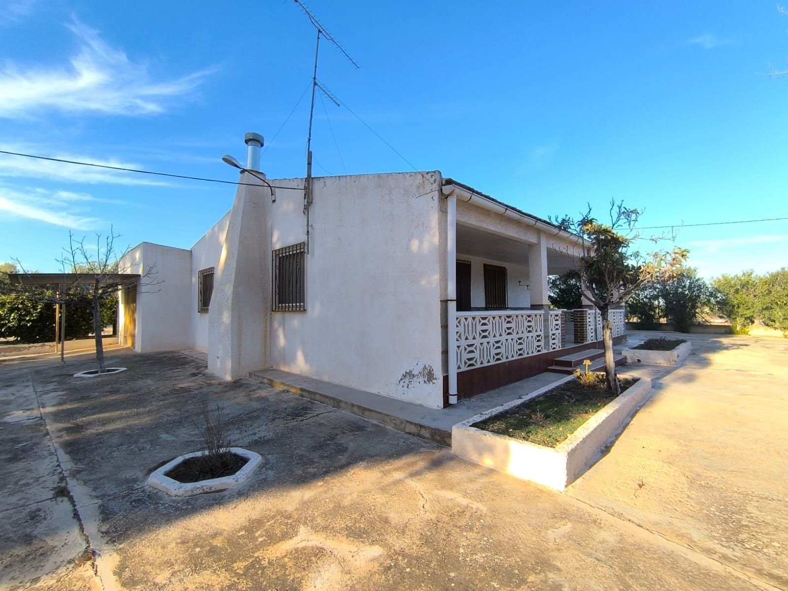 Exterior view of Country house for sale in Yecla  with Terrace, Furnished and Oven