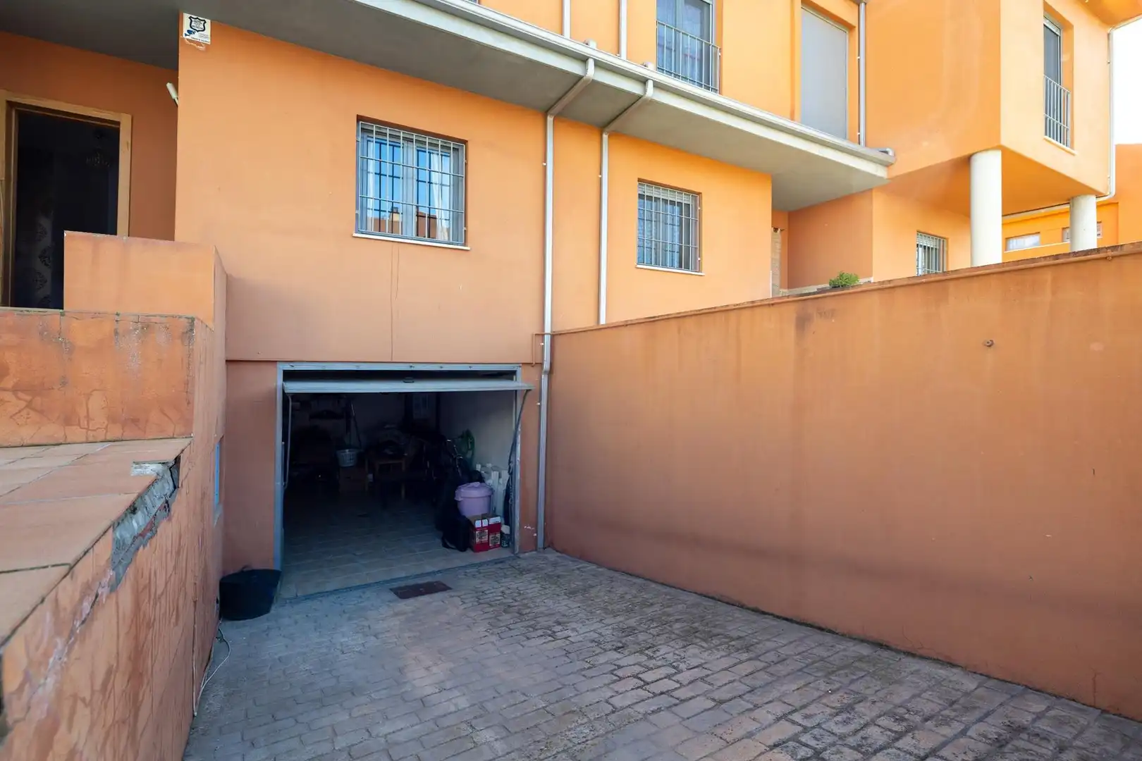 Houses for sale in Calle Miguel Valle Tendero, Jun