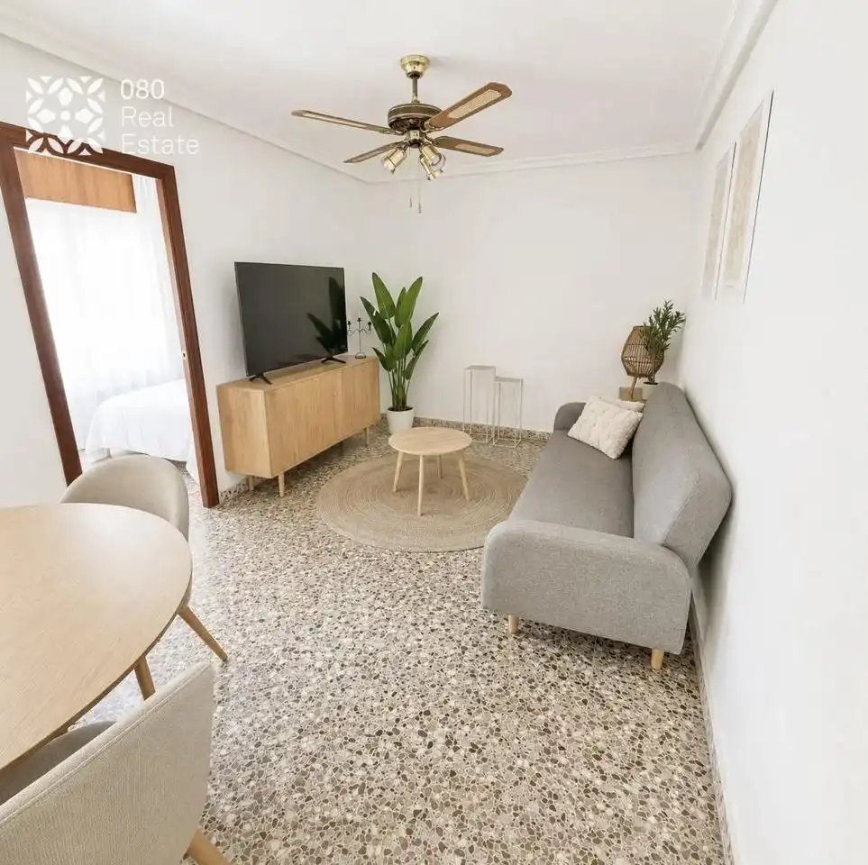 Piso con terraza en alquiler en Calle Navegantes, imagen 2