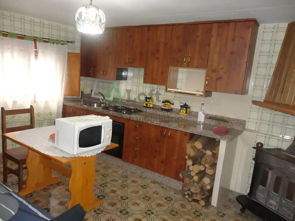 Kitchen of Houses for sale in Pinofranqueado  with Air Conditioner and Balcony