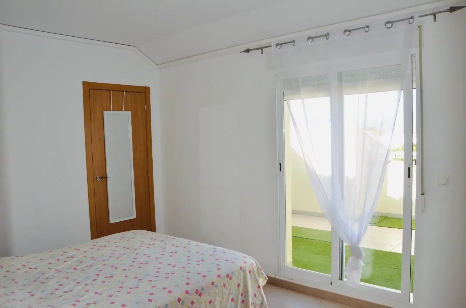 Schlafzimmer von Dachboden zum Verkauf in Dénia mit Klimaanlage, Heizung und Terrasse