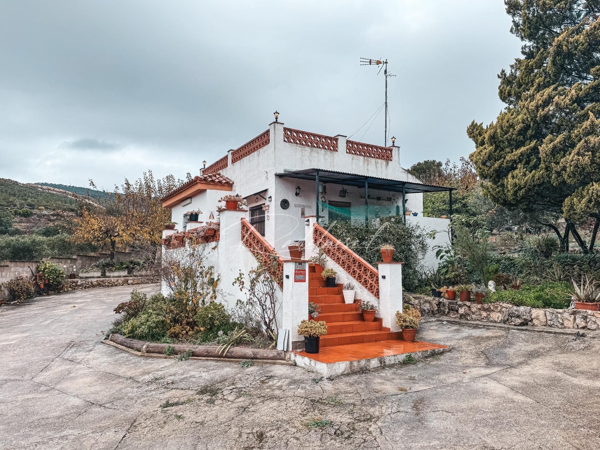 Vista exterior de Casa o xalet en venda en Alcover amb Jardí privat i Terrassa
