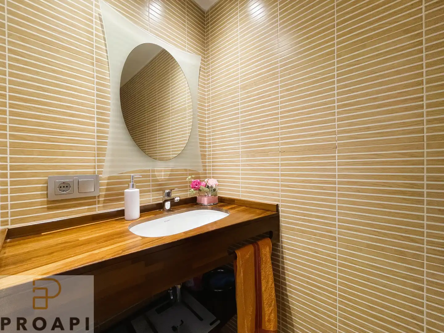 Badezimmer von Haus oder Chalet zum Verkauf in Fornells de la Selva mit Klimaanlage, Heizung und Privatgarten