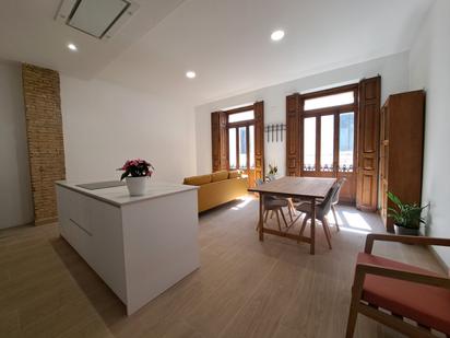 Sala d'estar de Pis de lloguer en  Valencia Capital amb Aire condicionat, Moblat i Balcó