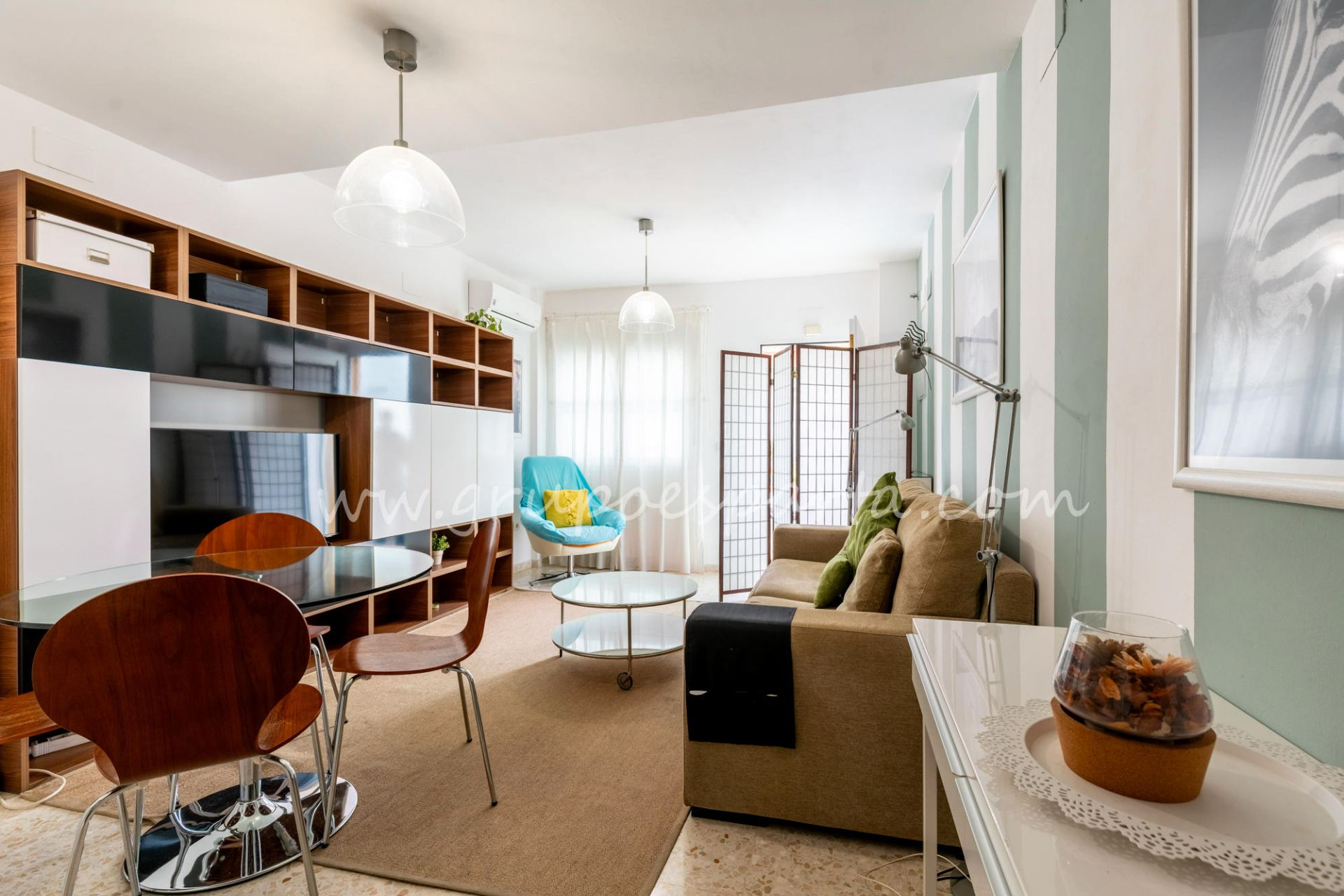 Living room of Duplex for sale in Umbrete  with Air Conditioner, Furnished and Oven