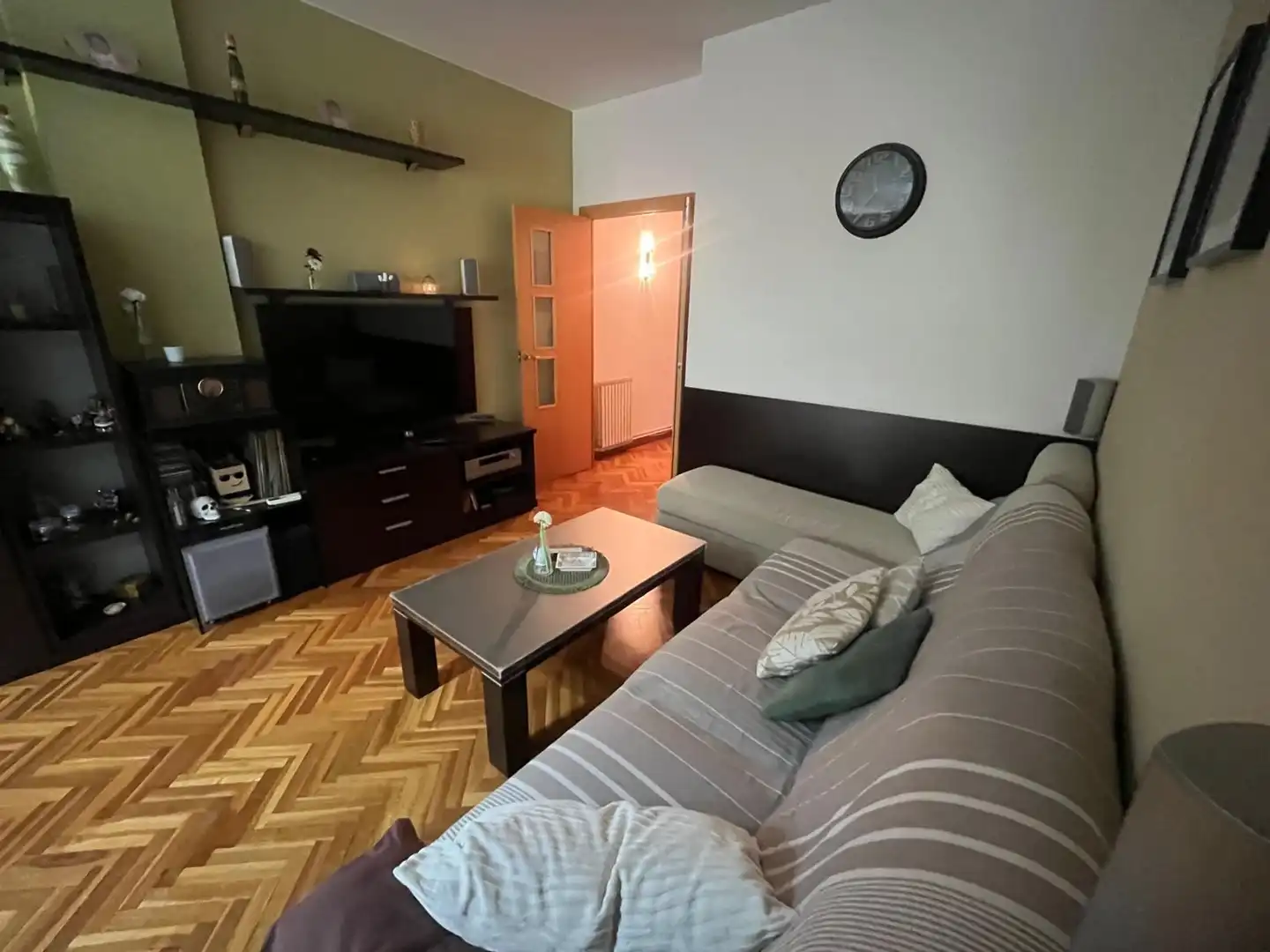 Wohnzimmer von Wohnung zum Verkauf in Barcelona mit Klimaanlage und Heizung