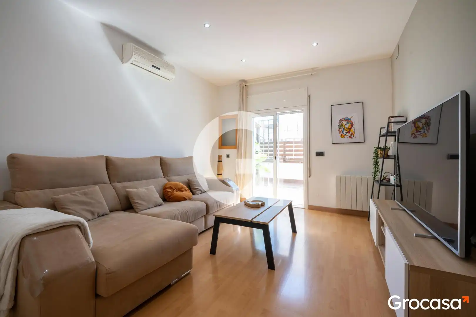 Living room of Flat for sale in Mataró  with Air Conditioner, Heating and Terrace