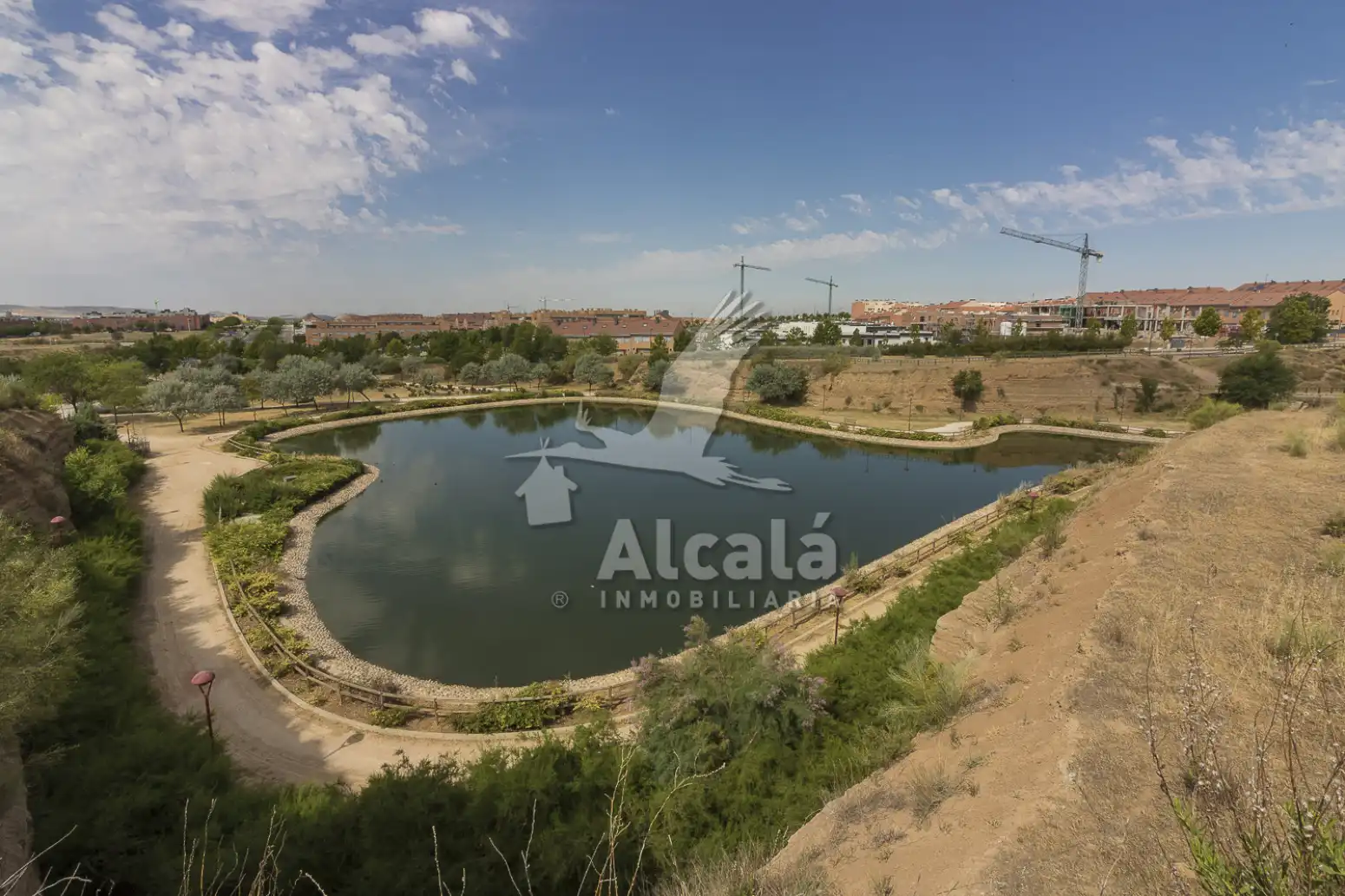 Wohnung zum Verkauf in Villalbilla mit Klimaanlage, Heizung und Terrasse