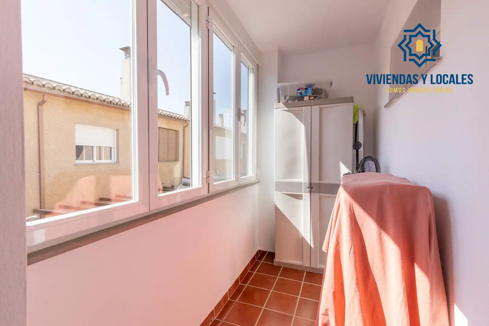 Terrassa de Casa adosada en venda en Armilla amb Calefacció