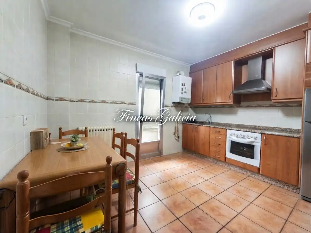 Kitchen of Flat for sale in Verín, Ourense