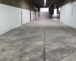 Nau industrial en venda en Ripollet