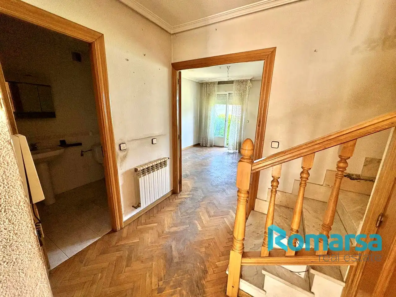 Detached homes for sale in Ávila  with Heating, Private garden and Parquet flooring