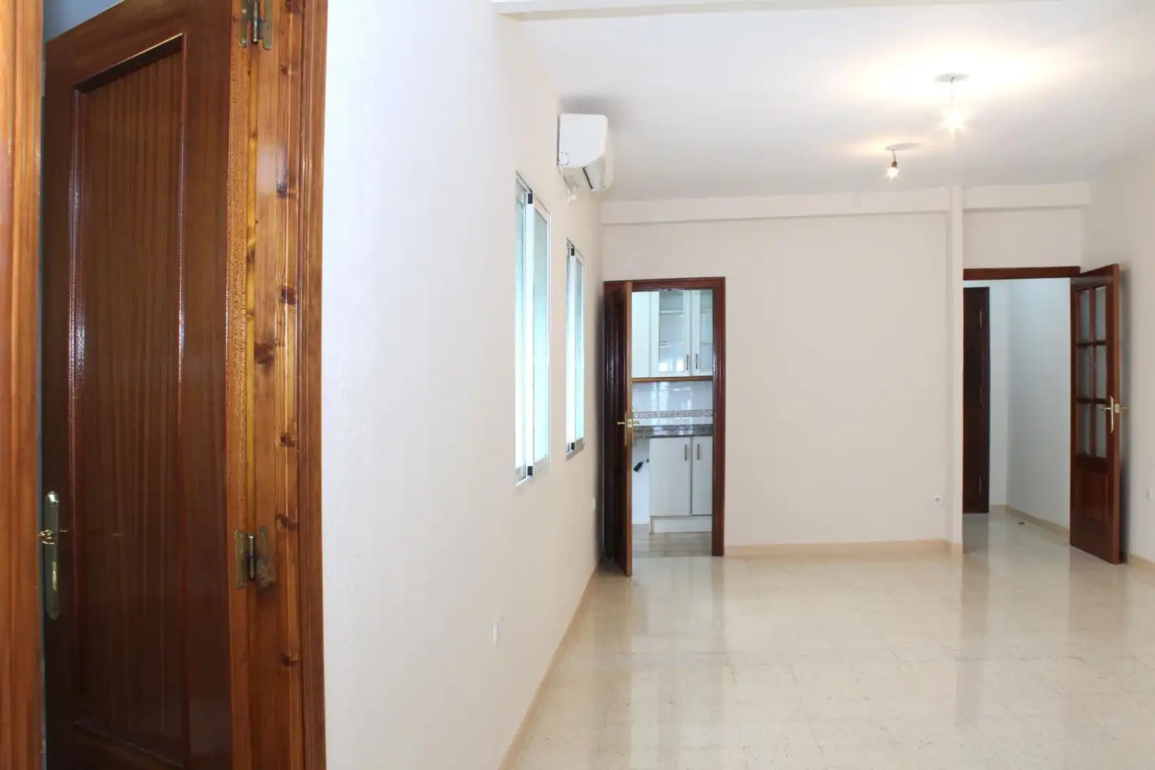 Piso de alquiler en Sevilla con Aire acondicionado, Terraza y Amueblado