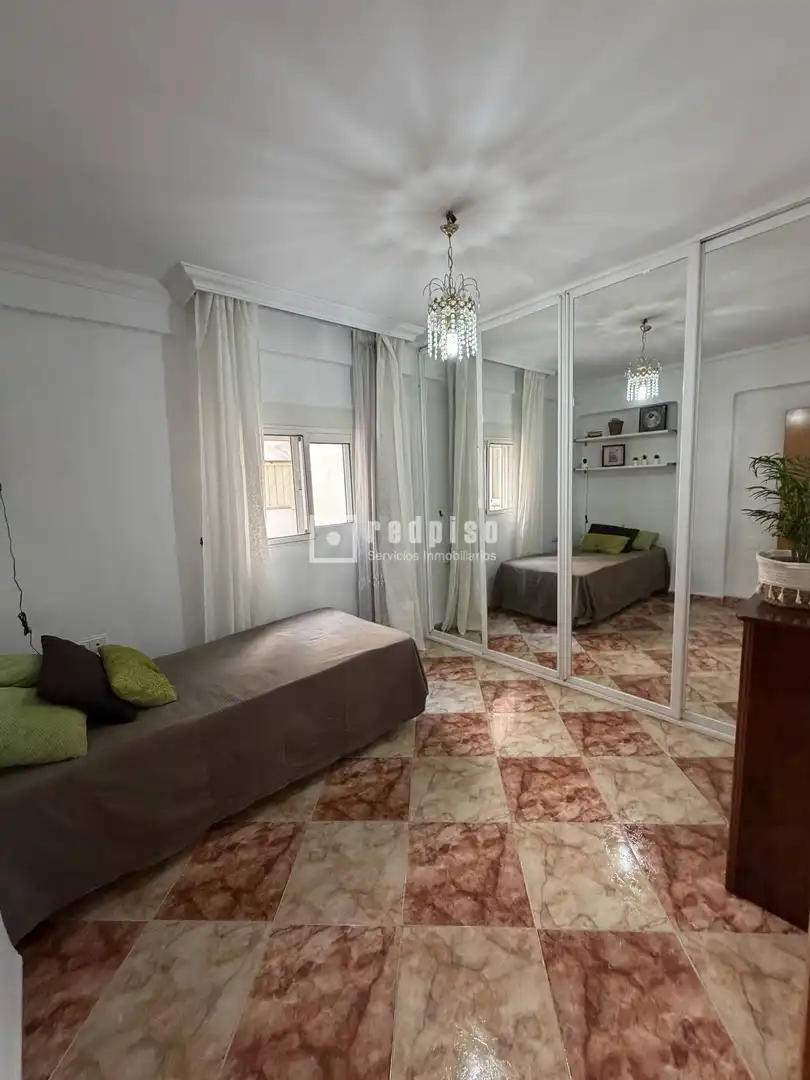 Habitación de Piso en venta en Málaga con Aire acondicionado y Amueblado