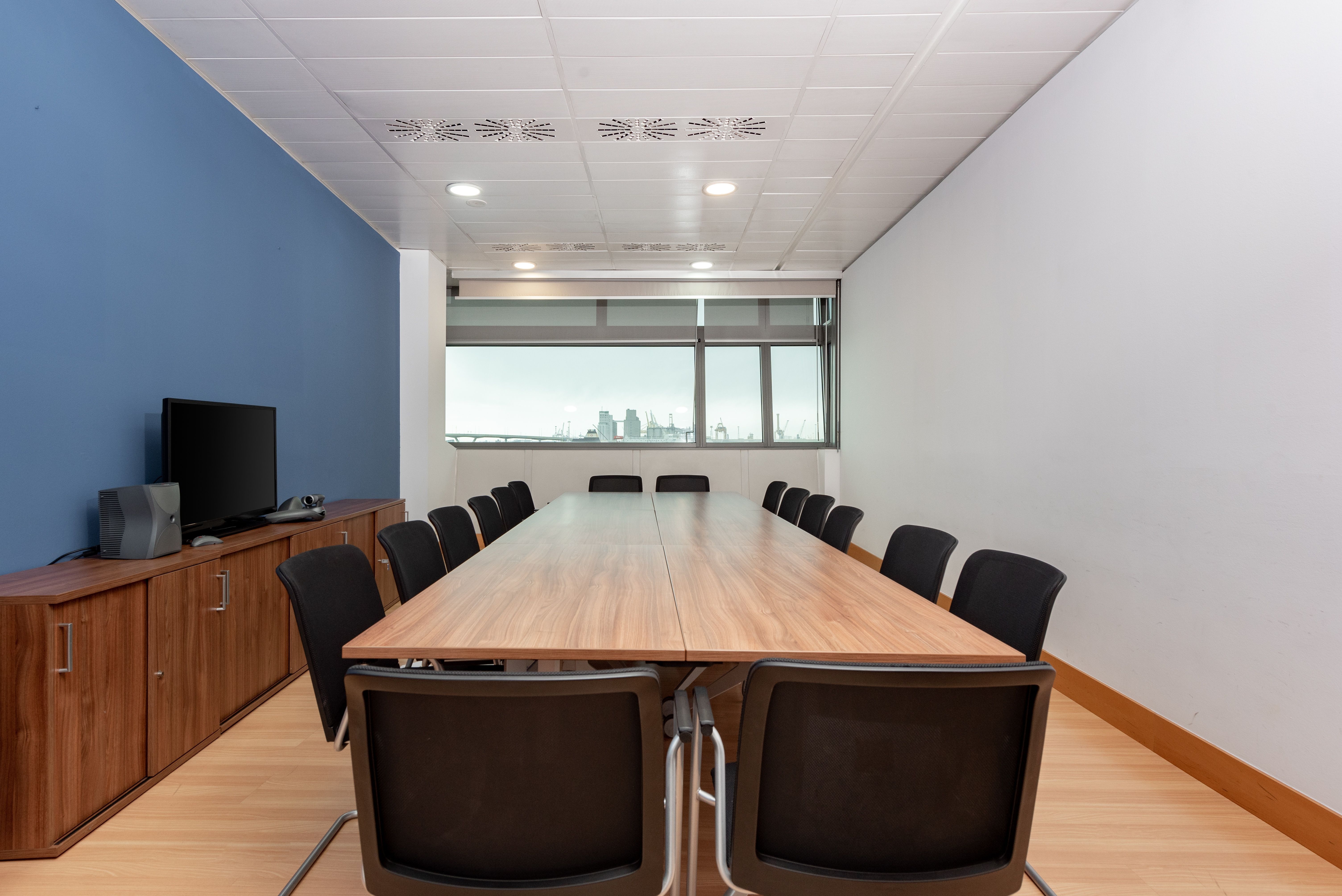 Office to rent in  Barcelona Capital  with Air Conditioner, Heating and Furnished