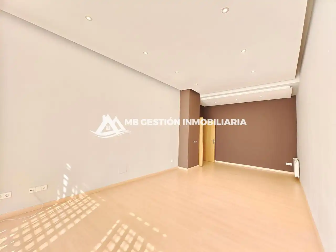 Planta baja en venta en Fuenlabrada con Calefacción, Trastero y Piscina