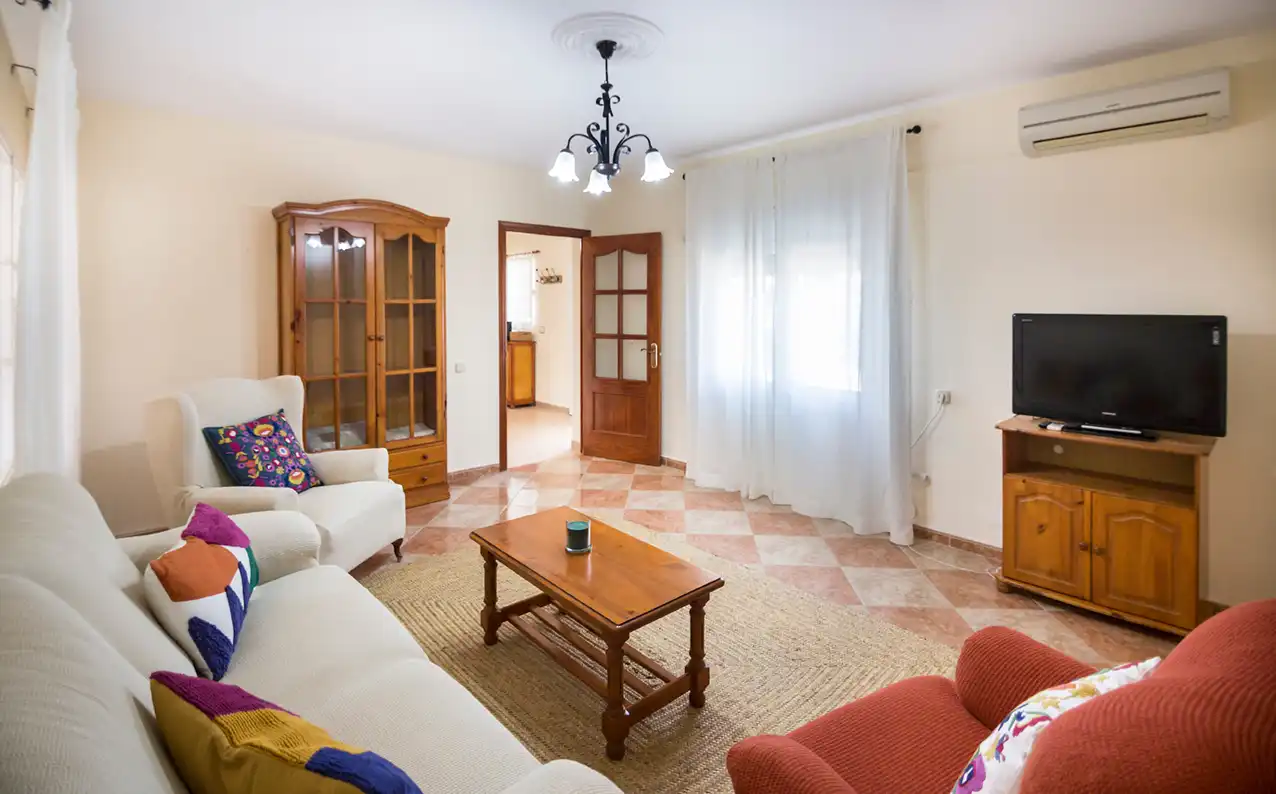 Sala de estar de Casa o chalet de alquiler en Chiclana de la Frontera con Piscina y Amueblado
