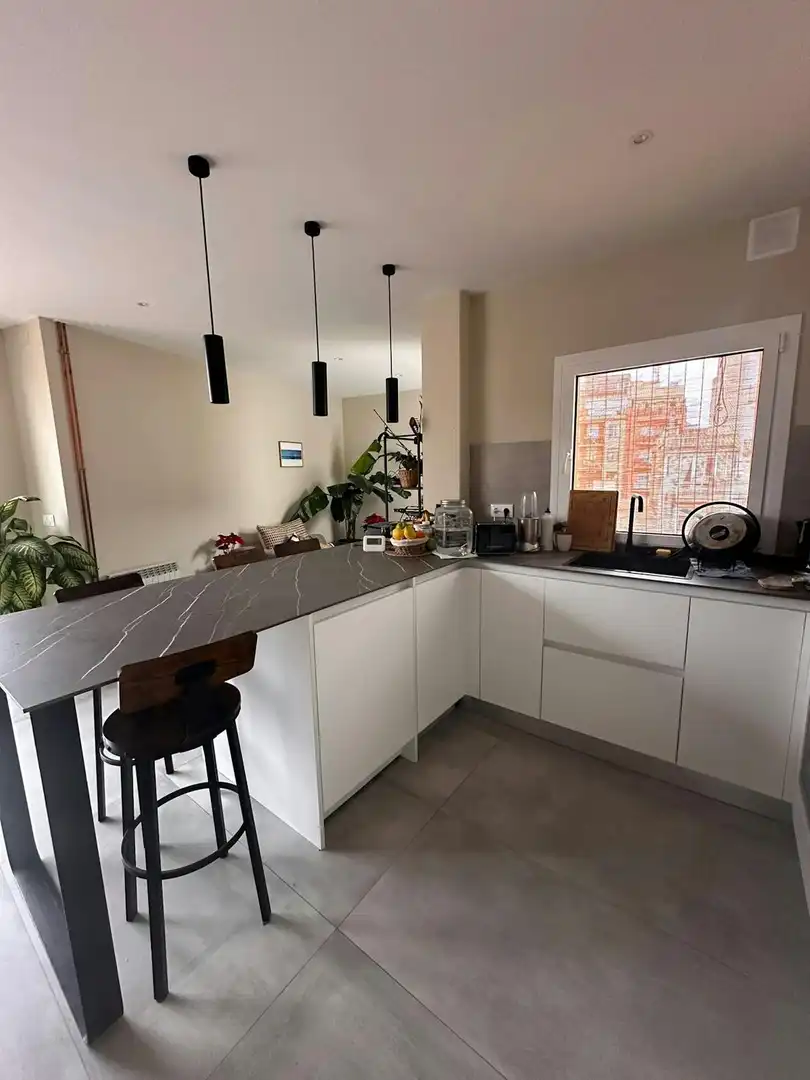 Cocina de Piso de alquiler en Barcelona con Aire acondicionado, Calefacción y Amueblado