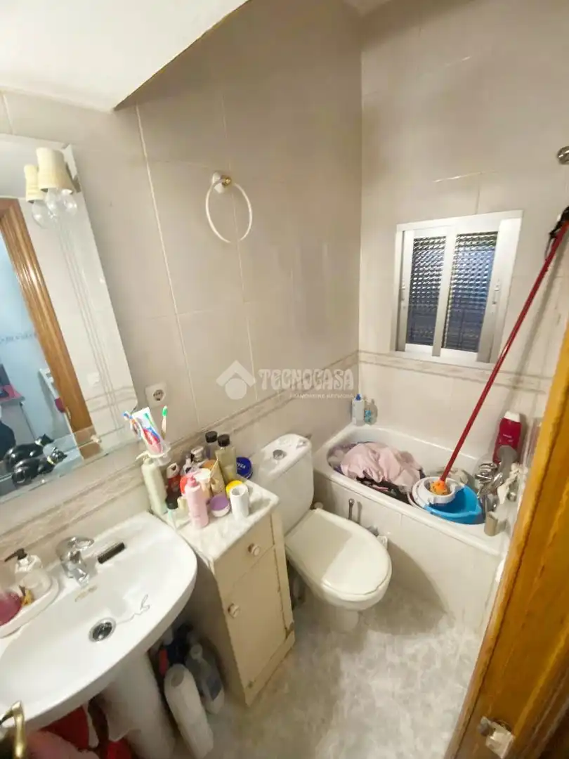 Baño de Piso en venta en Madrid con Aire acondicionado, Calefacción y Amueblado