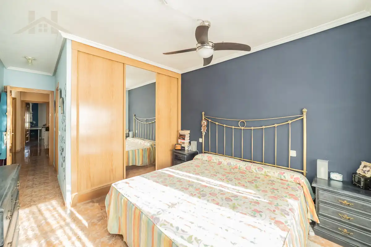 Casa aparellada amb terrassa en venda a Calle Sierra de Gredos 64, imagen 21