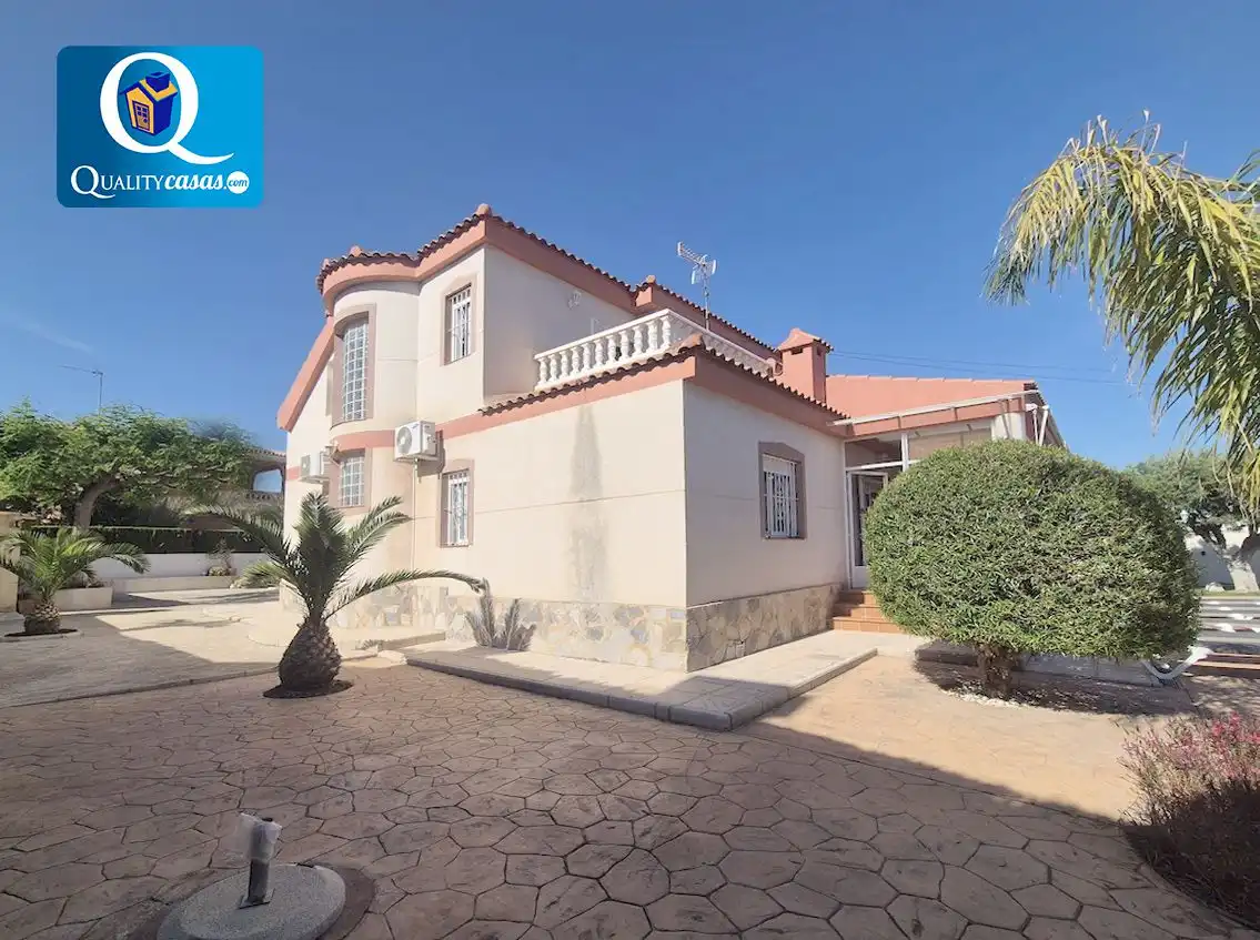 Vista exterior de Casa o chalet en venta en Mutxamel con Aire acondicionado, Calefacción y Terraza