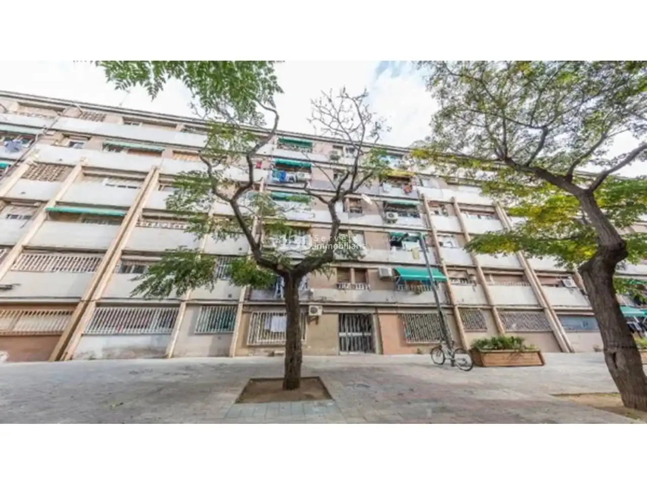 Vista exterior de Piso en venta en Barcelona