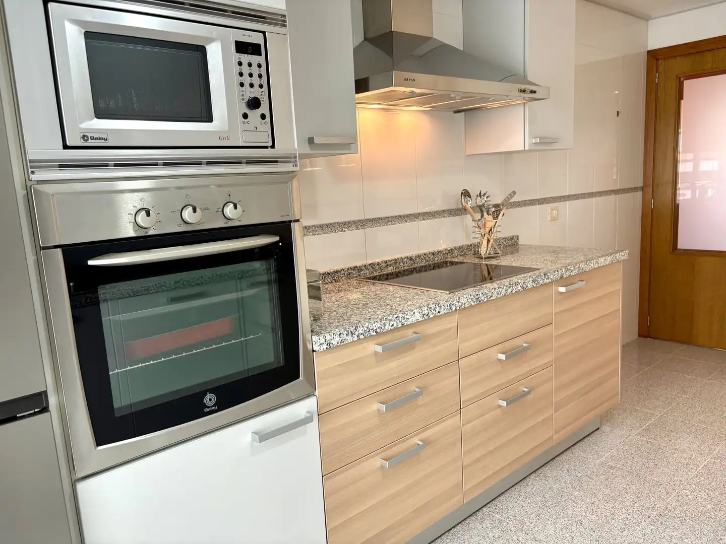 Kitchen of Flat for rent in Castellón de la Plana / Castelló de la Plana  with Air Conditioner, Heating and Terrace