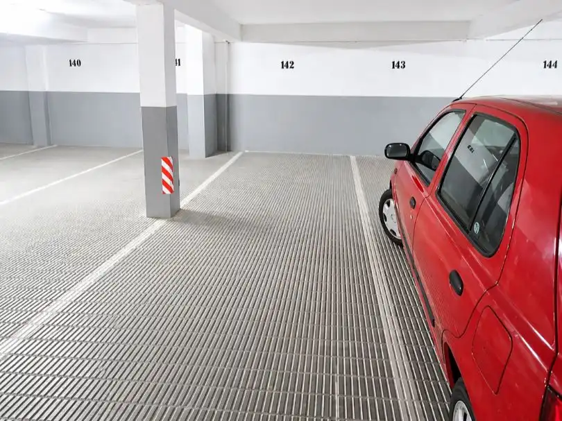Garage zur Miete in Calle de Bruselas, 9, Rincón Alto